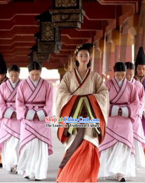 Beauty World Ancient Hanfu Outfit for Women