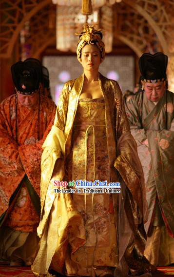 Gong Li's Golden Outfits of the Movie Curse of the Golden Flower