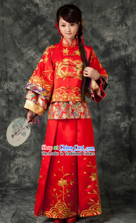 Traditional Chinese Red Phoenix Wedding Clothing for Brides