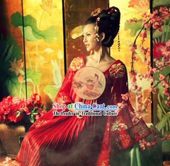 Ancient Chinese Empress Costume and Hair Accessories