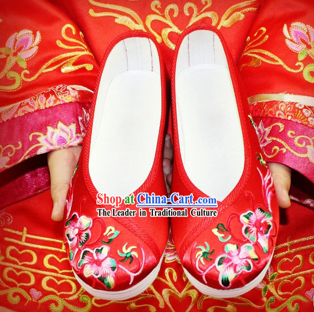 Chinese Classical Embroidered Flower Wedding Shoes for Women