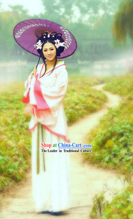 Ancient Chinese Pink Hanfu Clothing and Umbrella for Women