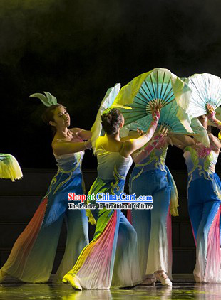 Traditional Chinese South of the River Dance Costumes and Headgear for Women