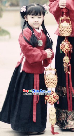 Ancient Chinese Ming Dynasty Robe and Skirt Clothing for Kids
