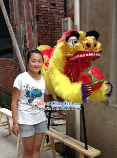 Display or Hanging Use Handmade Lion Dance Costumes Playing Ball Arts and Crafts