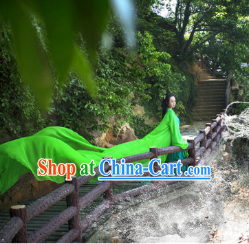 Chinese Traditional Dress Hanfu for Girls with Long Trail