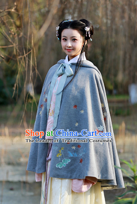 Ancient Chinese Noblewoman Mantle