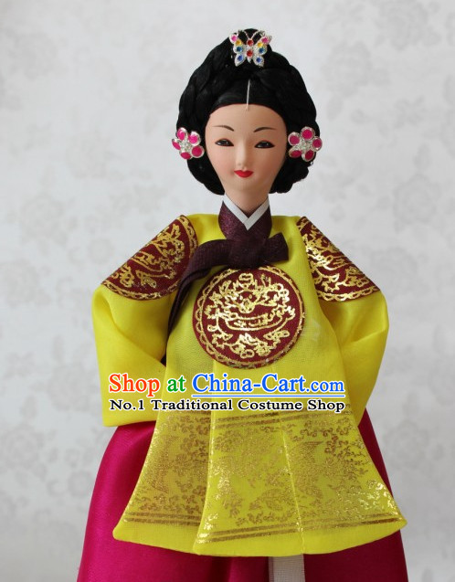 Korean Empress Hanbok Statues