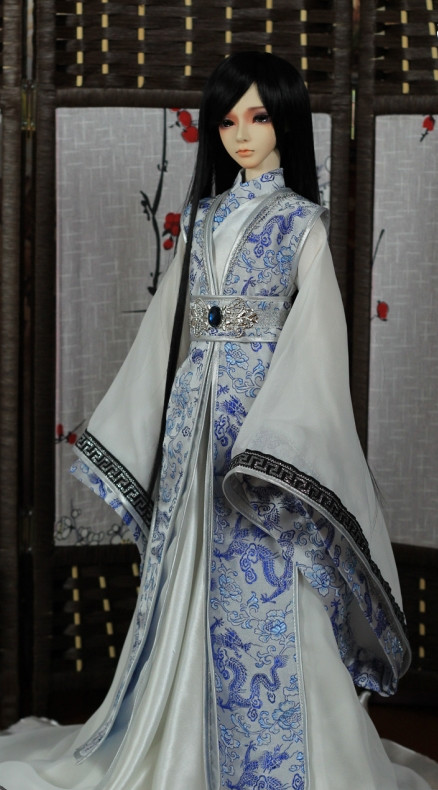 Asian Fashion Chinese Dragon Gown for Men