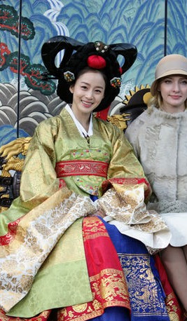 Korean Princess Hanboks and Hair Accessories Complete Set