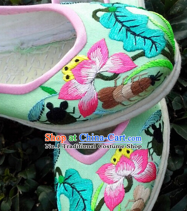 Chinese Handmade and Embroidered Lotus Shoes