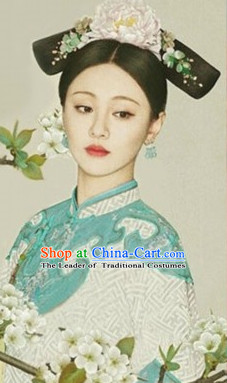 Qing Dynasty Female Wigs and Hair Jewelry Set