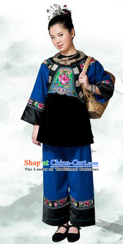 Traditional Chinese Miao Nationality Dancing Costume, Hmong Female Folk Dance Dress, Chinese Minority Nationality Embroidery Costume for Women