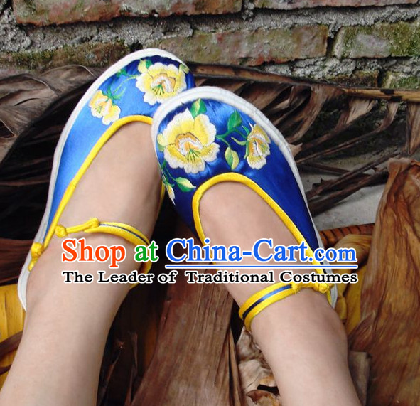 Chinese Handmade Embroidered Shoes Wedding Shoes Kung Fu Wushu Shoes Womens Shoes Opera Shoes Hanfu Shoes Dance Shoes