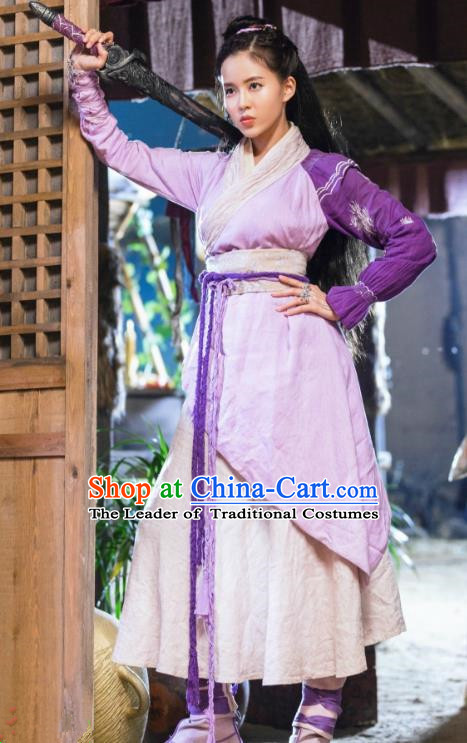 Asian China Tang Dynasty Chivalrous Lady Costume, Traditional Chinese Ancient Swordswoman Embroidered Hanfu Clothing and Headpiece Complete Set