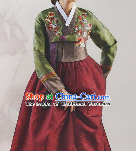 Korean National Handmade Formal Occasions Wedding Bride Clothing Hanbok Costume Embroidered Green Blouse and Red Dress for Women