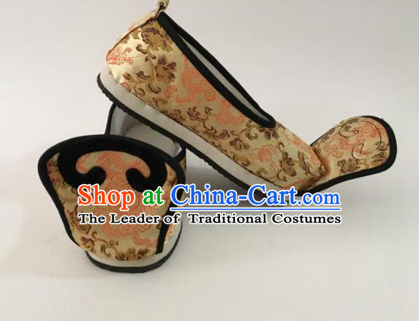 Traditional Chinese Ancient Han Dynasty Princess Embroidered Golden Blood Stained Shoes, China Handmade Hanfu Embroidery Shoes for Women
