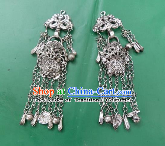 Traditional Chinese Ancient Classical Handmade Miao Silver Accessories Hanfu Tassel Pendant for Women