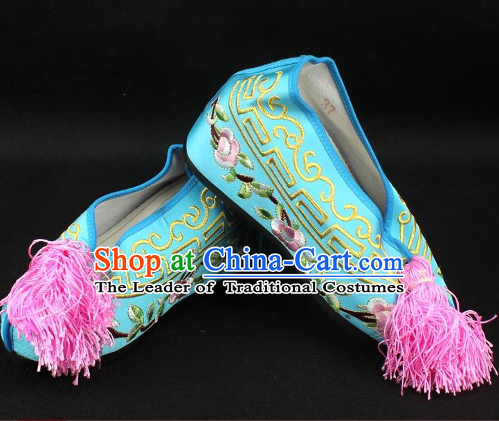 Traditional China Beijing Opera Hua Tan Diva Embroidered Shoes, Ancient Chinese Peking Opera Young Lady Princess Light Blue Blood Stained Shoes