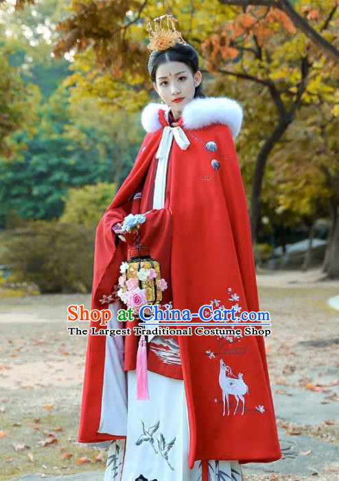 Chinese Ancient Ming Dynasty Nobility Lady Costumes Embroidered Red Cloak for Women