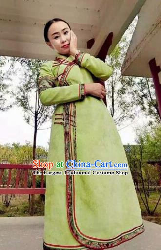 Chinese Mongol Minority Ethnic Costume Traditional Green Mongolian Robe for Women