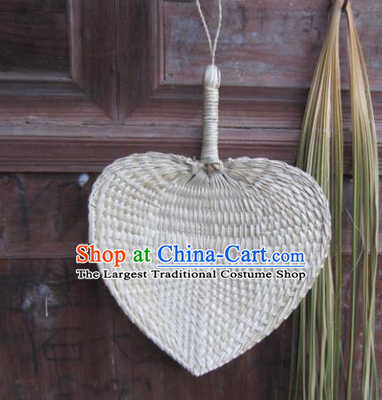 Chinese Traditional Handmade Straw Braid Craft Cattail Leaf Fan