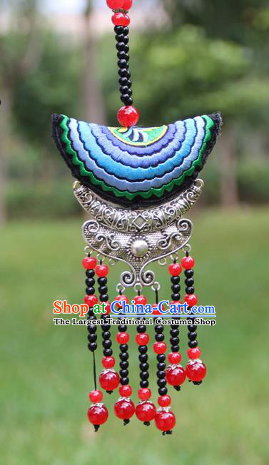 Chinese Traditional Accessories Yunnan Minority Embroidered Red Beads Tassel Necklace for Women