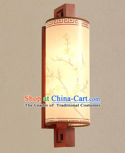 Traditional China Ancient Painted Plum Blossom Lanterns Handmade Wood Lantern Ancient Wall Lamp