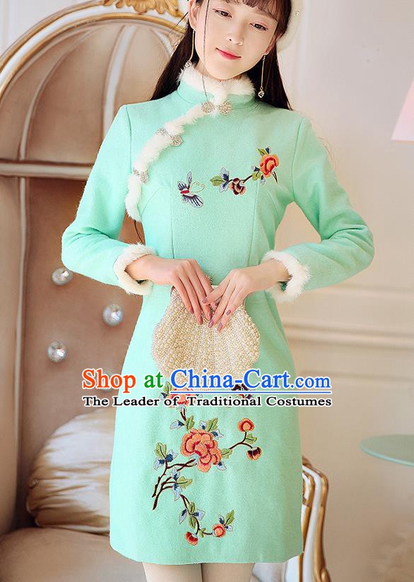 Traditional Chinese National Tangsuit Embroidered Green Qipao Dress Cheongsam Clothing for Women