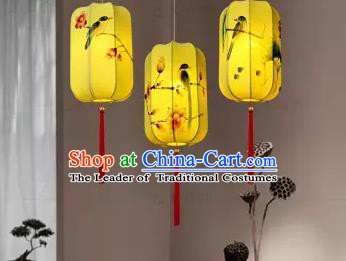 Traditional China Handmade Lantern Ancient Printing Flowers Birds Yellow Hanging Lanterns Palace Ceiling Lamp
