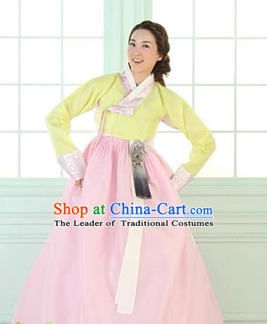 Korean Traditional Palace Garment Hanbok Fashion Apparel Costume Bride Yellow Blouse and Pink Dress for Women