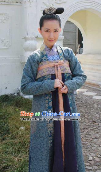 Chinese Ancient Five Dynasties and Ten Kingdoms Palace Lady Replica Costume for Women