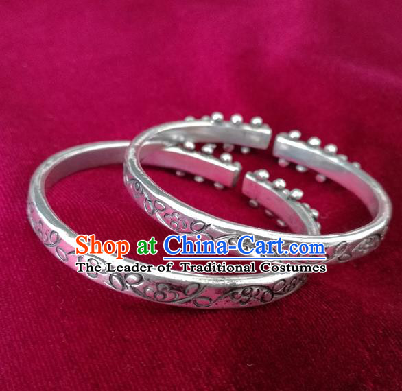 Handmade Chinese Miao Nationality Bracelet Traditional Hmong Sliver Bangle for Women
