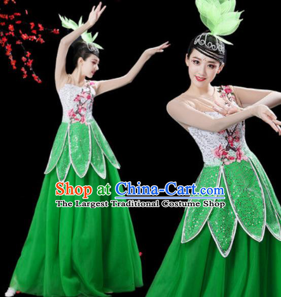 Chinese Classical Dance Green Veil Dress Traditional Chorus Group Dance Umbrella Dance Costumes for Women