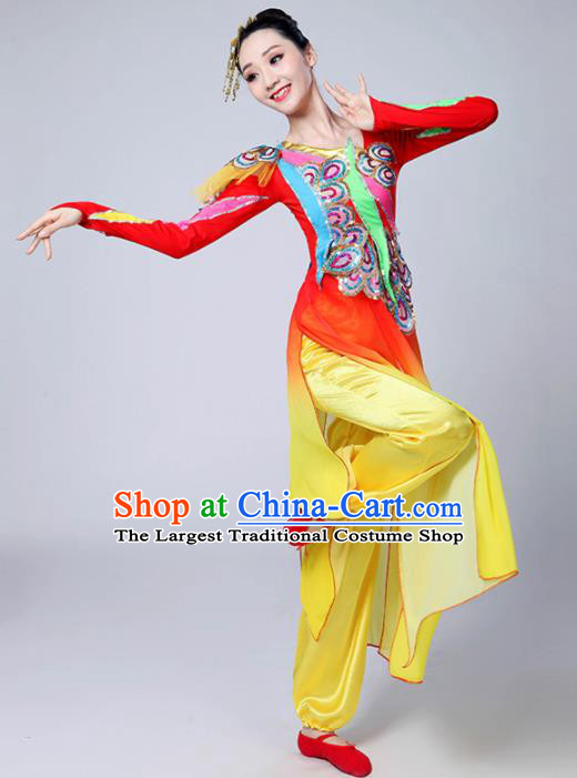 Chinese Traditional Group Dance Yangko Red Costumes Stage Performance Folk Dance Clothing for Women