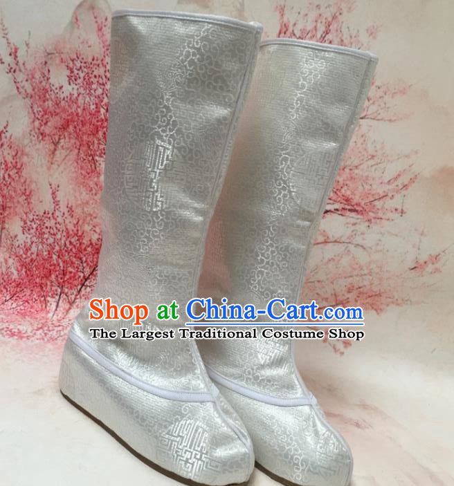 Chinese Traditional Shoes Ancient Emperor Beijing Opera White Boots Hanfu Satin Boots for Men