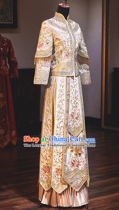 Chinese Traditional Wedding Costumes Embroidered Lotus White Xiuhe Suits Ancient Bride Toast Full Dress for Women