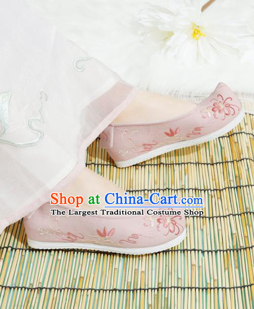 Chinese National Embroidered Chrysanthemum Pink Shoes Ancient Traditional Princess Shoes Hanfu Shoes for Women