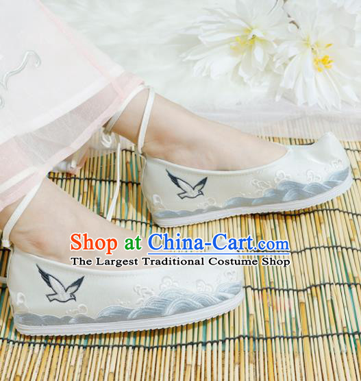 Chinese National Beige Embroidered Shoes Ancient Traditional Princess Shoes Hanfu Shoes for Women