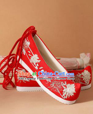 Chinese National Embroidered Chrysanthemum Red Shoes Ancient Traditional Princess Shoes Wedding Hanfu Shoes for Women