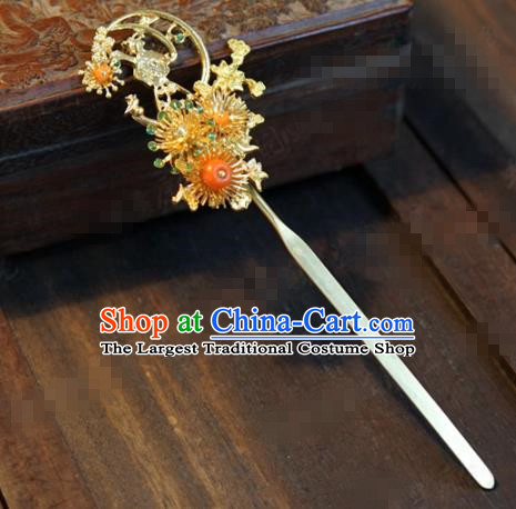 Traditional Chinese Ancient Bride Golden Chrysanthemum Hair Clip Hanfu Court Queen Hairpins Handmade Hair Accessories for Women
