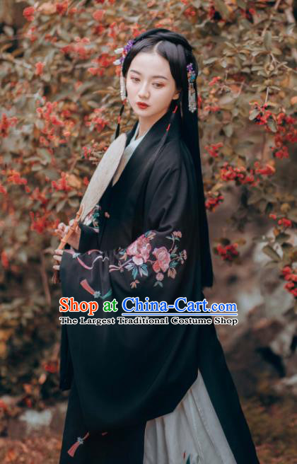 Traditional Chinese Ming Dynasty Imperial Consort Embroidered Dress Ancient Hanfu Court Replica Costumes for Women