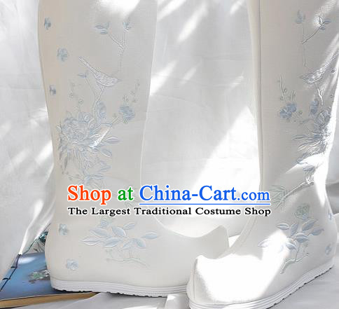 Traditional Chinese Embroidered Peony White Boots Handmade Cloth Shoes National Cloth Shoes for Women