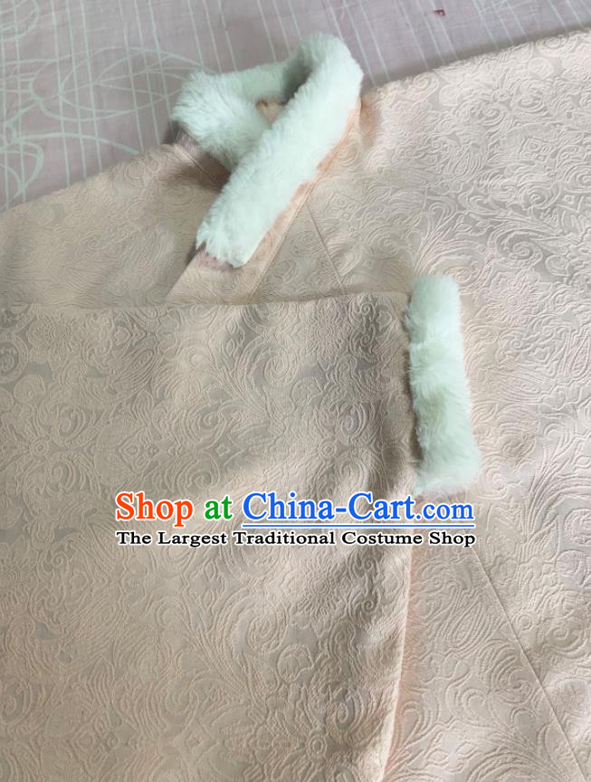 Chinese Ancient Court Winter White Blouse Traditional Ming Dynasty Queen Costume for Women