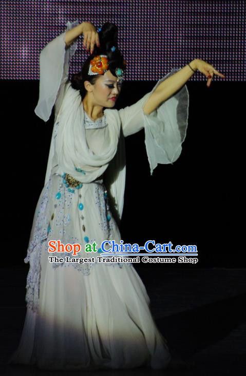 Chinese Tamrac Heaven Classical Dance White Dress Stage Performance Costume and Headpiece for Women