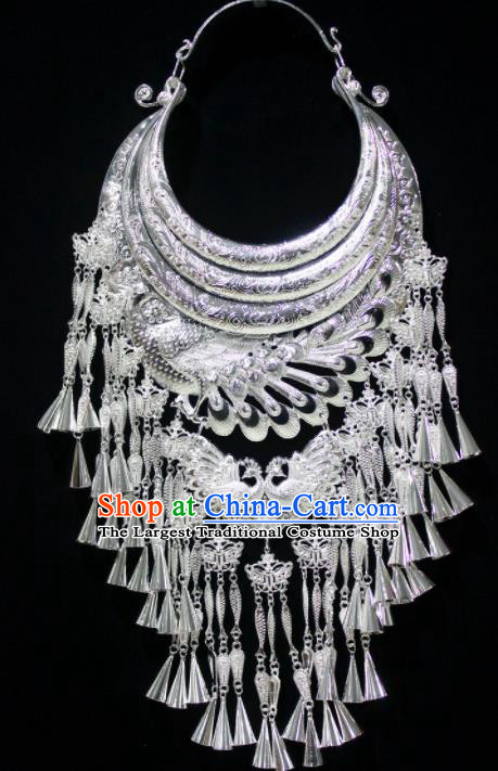 Chinese Traditional Miao Nationality Wedding Necklet Hmong Bride Sliver Carving Necklace for Women
