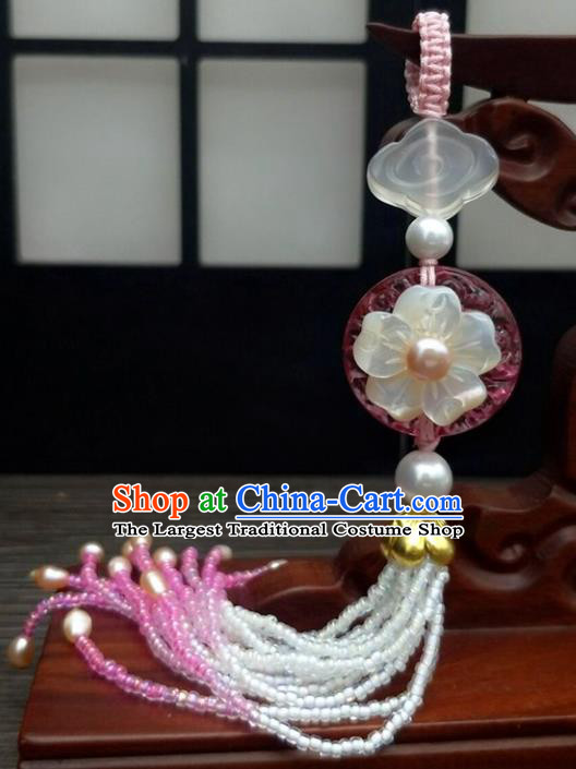 Traditional Chinese Ancient Shell Flower Brooch Handmade Hanfu Palace Breastpin Tassel Pendant for Women