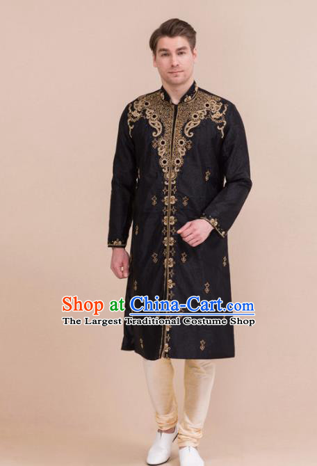 South Asian India Traditional Costume Black Robe and Pants Asia Indian National Suit for Men