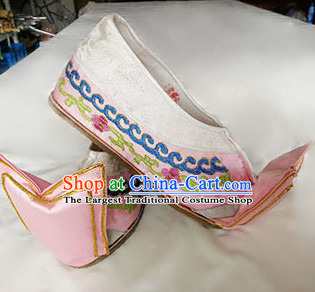 Chinese Traditional Beijing Opera Pink Embroidered Shoes Ancient Princess Hanfu Shoes for Adults