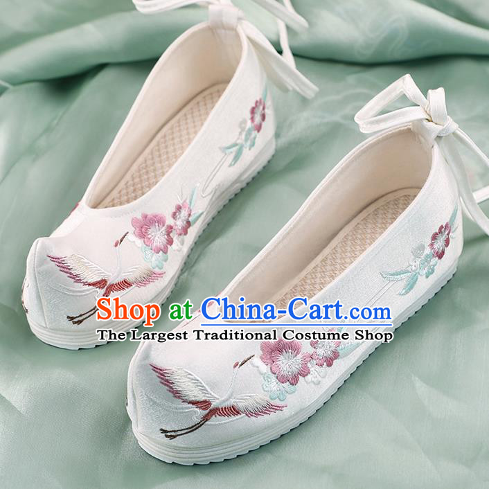 China Hanfu Bow Shoes Handmade Shoes National Shoes White Cloth Shoes Traditional Embroidered Crane Plum Shoes